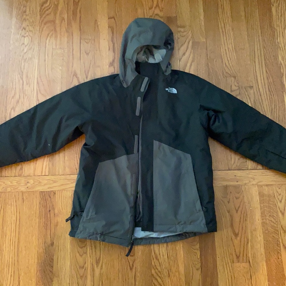 North Face boys jacket size large